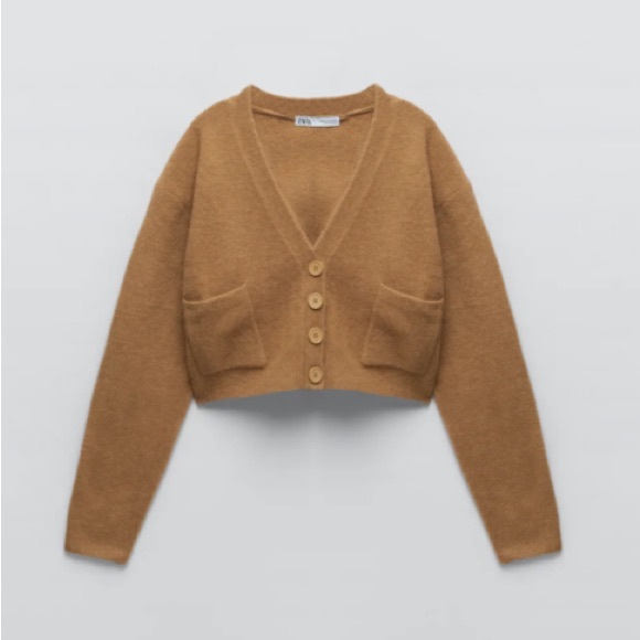Zara Sweaters - Zara front pocket knit cropped cardigan in tan